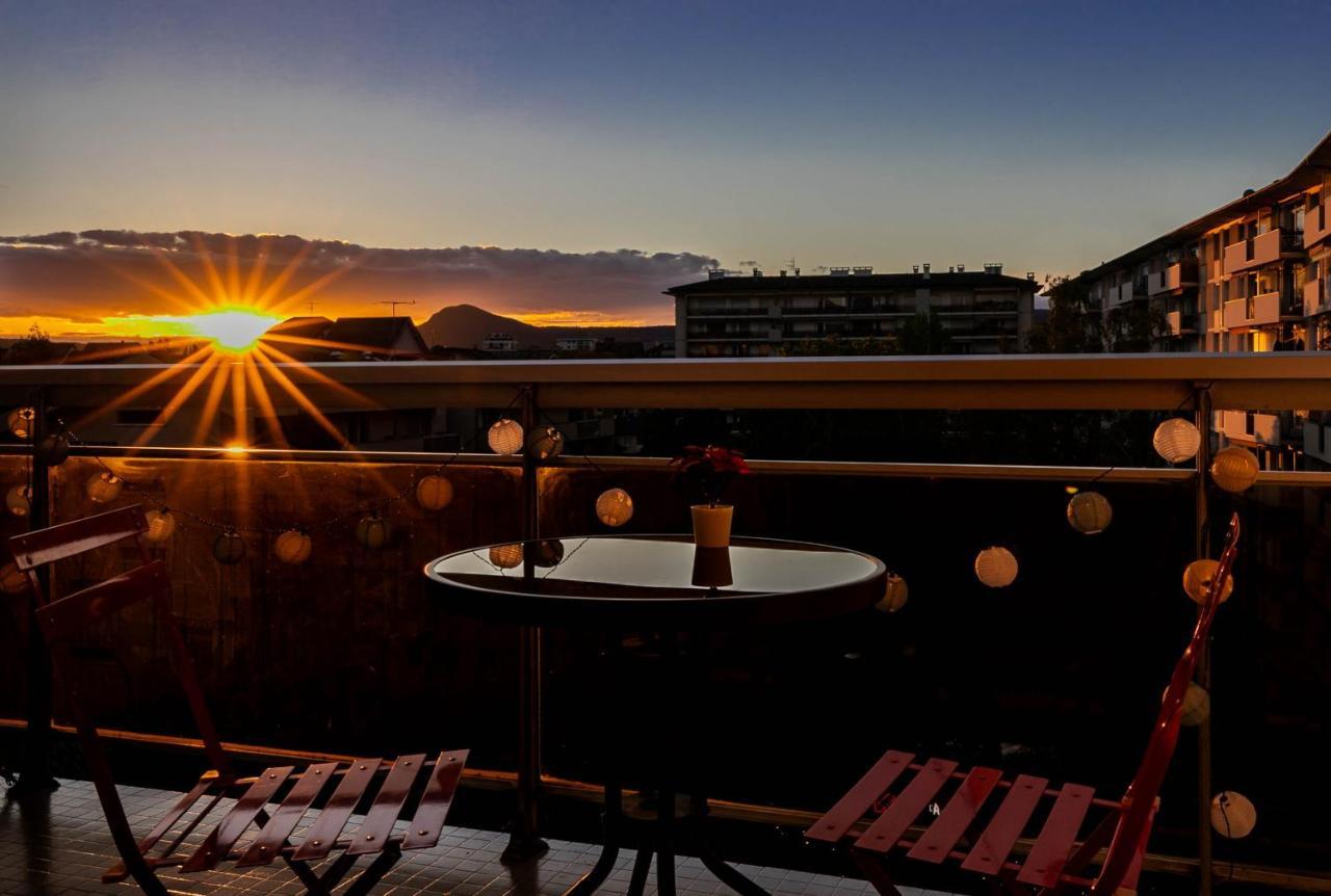 Woody 100M Du Lac Balcon Annecy Bagian luar foto
