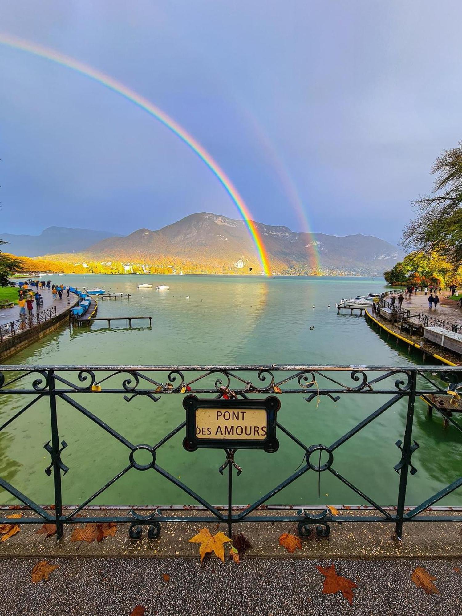 Woody 100M Du Lac Balcon Annecy Bagian luar foto